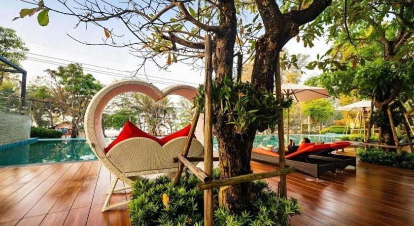 Chatnipa Beach Resort By Morseng Ban Hat Lek Bagian luar foto